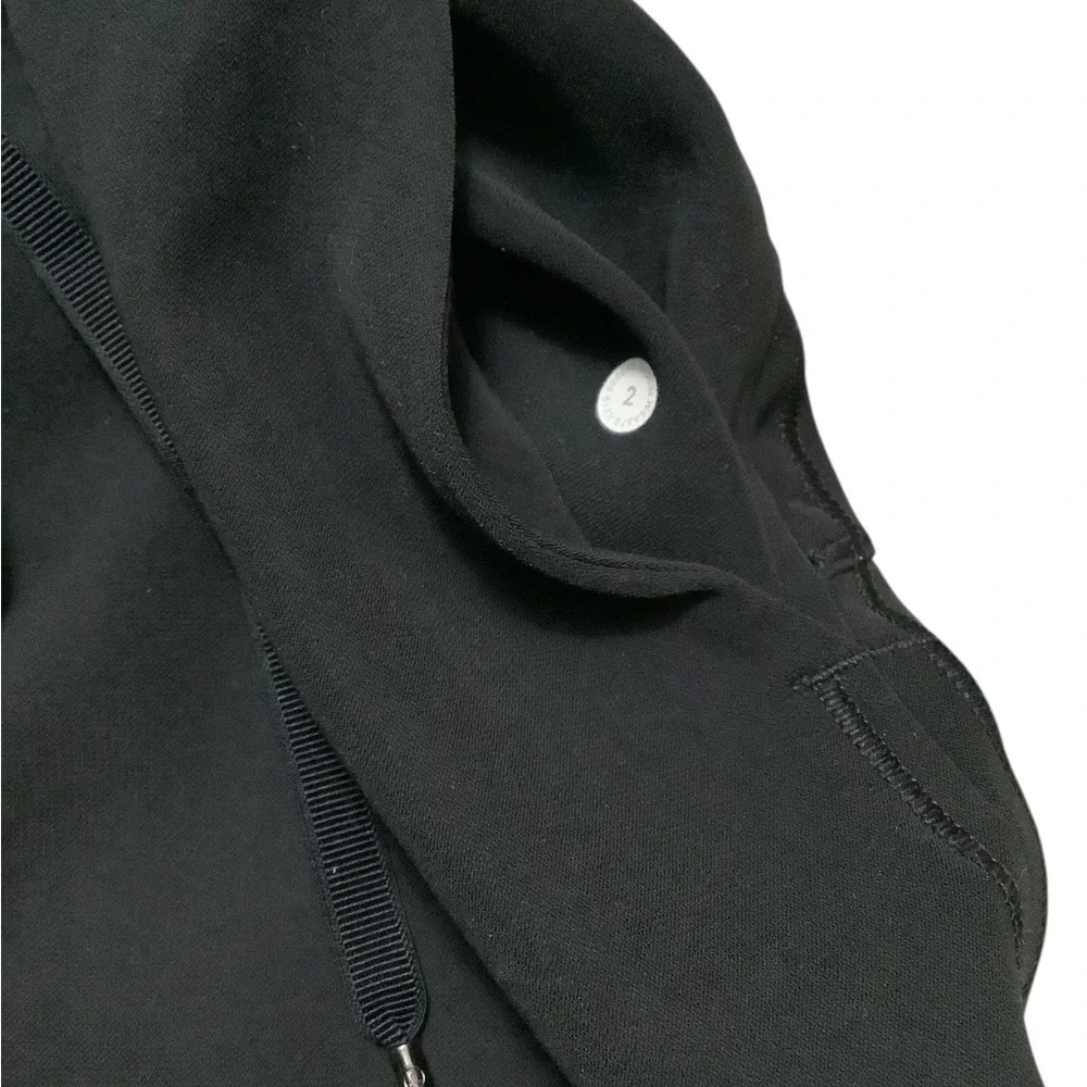 Lululemon Black Women's knee length Skirt